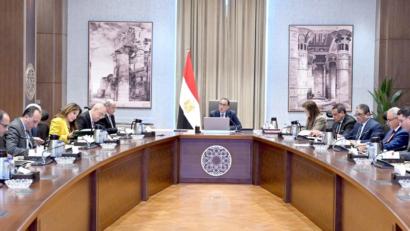 رئيس الوزراء خلال اجتماع متابعة تفعيل قانون التصالح في بعض مخالفات البناء وتقنين أوضاعها