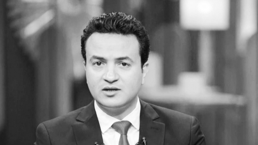 الكاتب الصحفى أحمد الدرينى