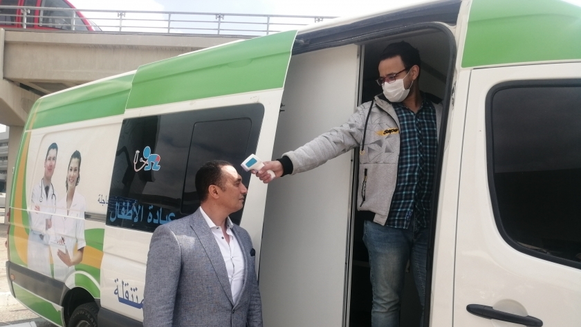 مطار مرسى علم الدولي يستقبل رحلة من جوهانسبرج على متنها 75 مصري