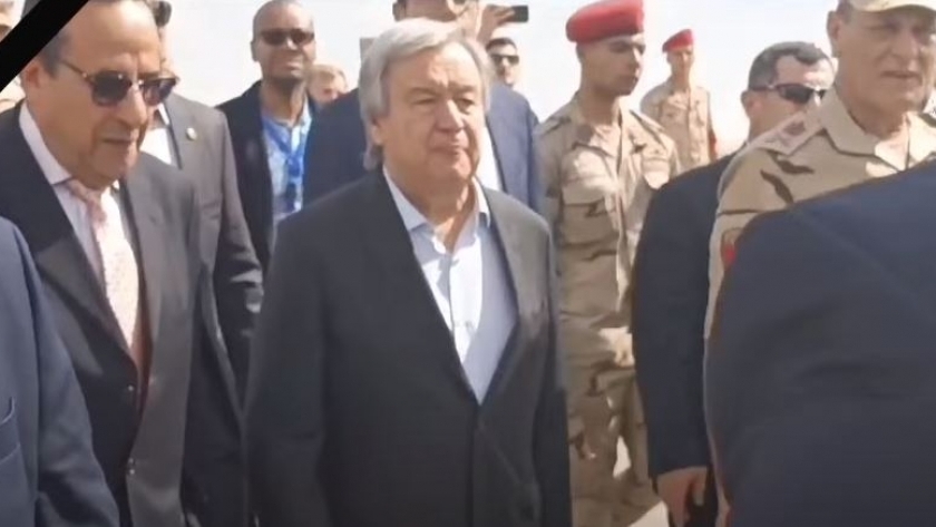 الأمين العام للأمم المتحدة يصل مطار العريش.. ويتفقد طائرة مساعدات لـ«غزة»