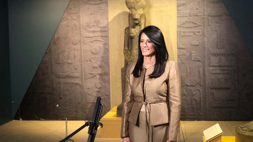 المشاط تجرى حديثا إعلاميا مع ناشيونال جيوجرافيك عن المتحف المصرى الكبير