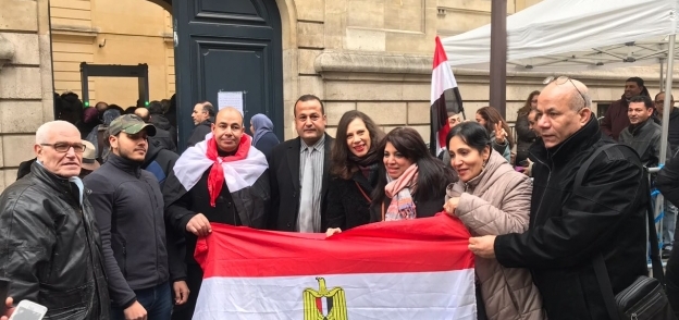 بالصور| النائب محمد عمارة: آلاف المصريين أمام سفارة باريس في آخر أيام التصويت