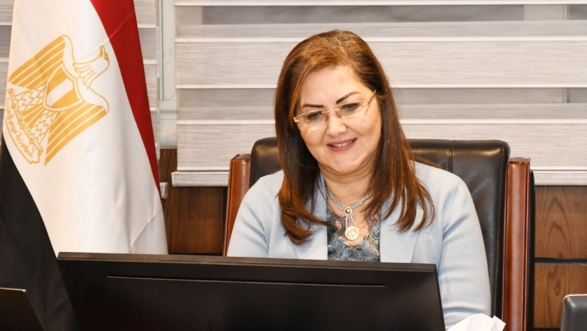 الدكتورة هالة السعيد وزيرة التخطيط ورئيسة لجنة المتابعة لمقررات مؤتمر أخبار اليوم