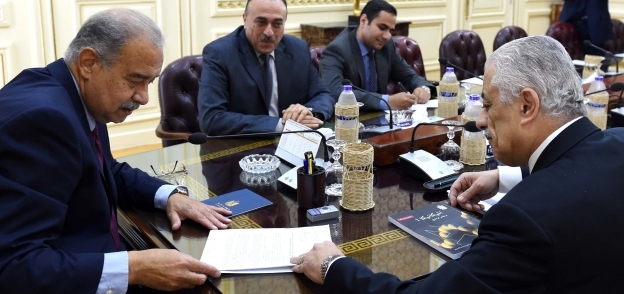 رئيس الوزراء يلتقي وزير الأثار لبحث أعمال المتحف المصري الكبير