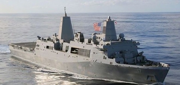 سفينة حربية تابعة للبحرية الأمريكية