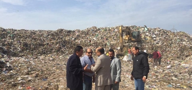 رئيس المحلةالجديديتفقد مصنع تدوير القمامة وبوجه بتوسعةطريق "الجابرية"