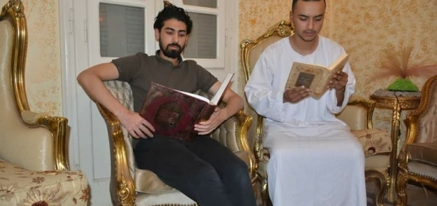 شباب كفر الشيخ يدعون لفعل الخير وقراءة القرآن