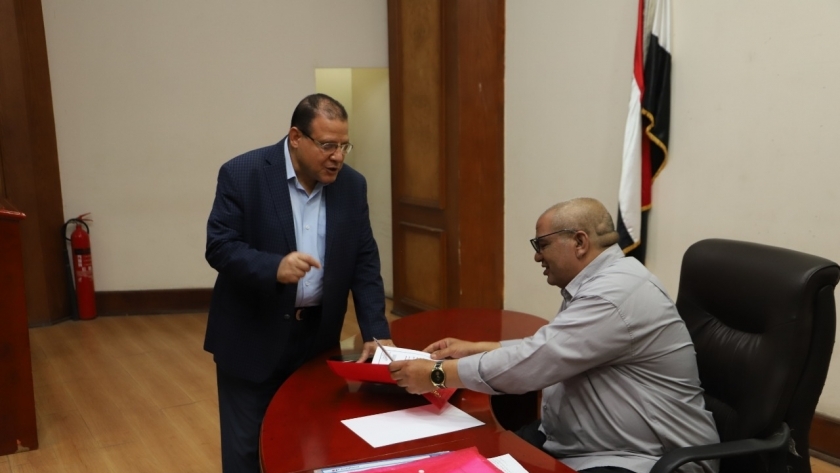 مجدي البدوي اثناء الترشح لمنصب رئاسة اتحاد عمال مصر