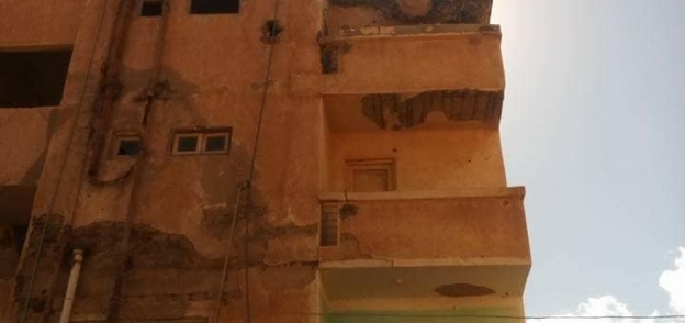 إنهيار جزء من سقف عمارة سكنية بمدينة الضبعه