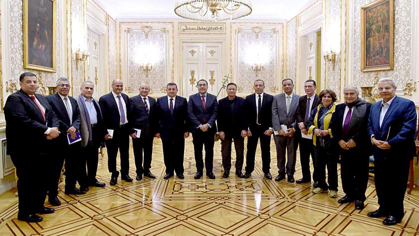 اجتماع الدكتور مصطفي مدبولي رئيس مجلس الوزراء مع رؤساء الصحف