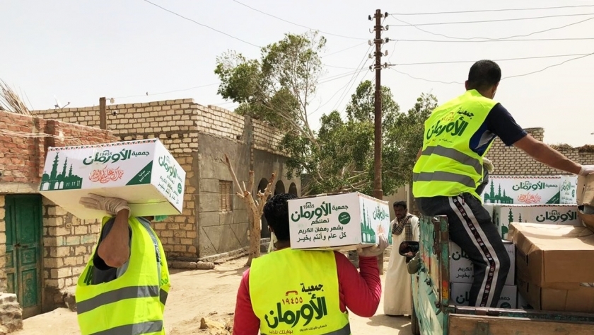 الأورمان توزيع مساعدات عينية عاجلة لدعم للمتضررين " كورونا" فى كفر الشيخ