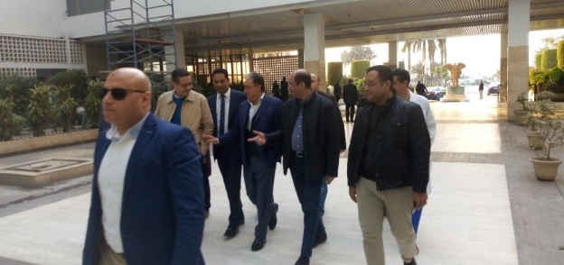 وزير الصحة والسكان في زيارة سابقة لمعهد ناصر
