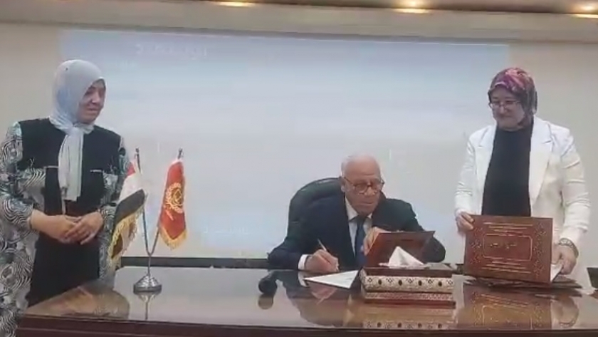 محافظ بورسعيد يعتمد نتيجة الشهادة الإعدادية 2023 في بورسعيد الترم الثاني