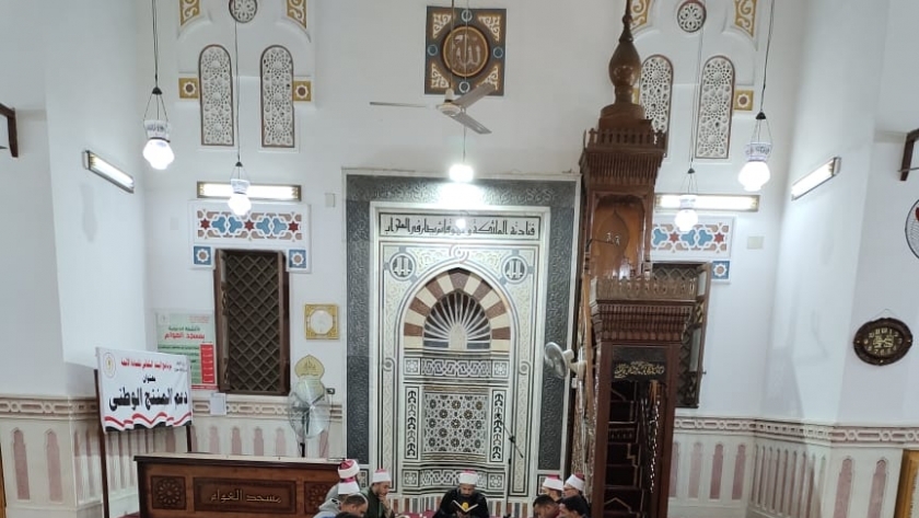حلقات ذكر وقرآن في المساجد