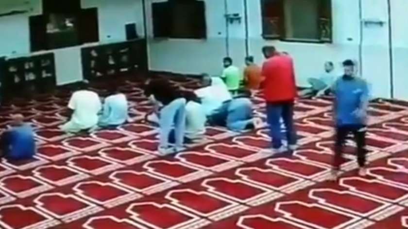 حسام الفقي داخل المسجد قبل وفاته بدقائق