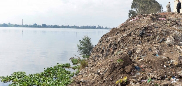 تلوث نهر النيل - ارشيف