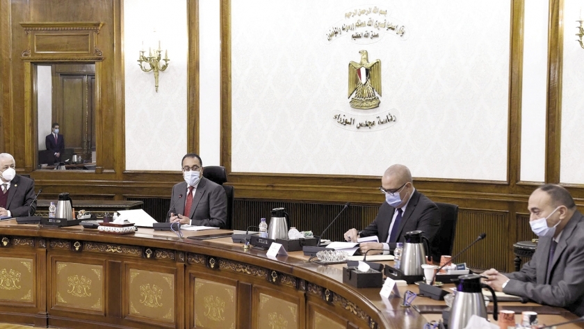 «مدبولي» ترأس اجتماع متابعة تنفيذ مباني مدارس النيل بحضور عدد من الوزراء