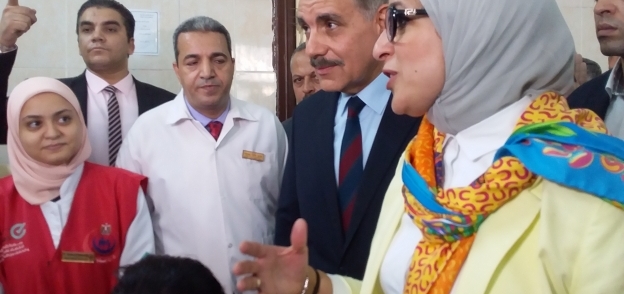 وزيرة الصحة من زيارتها لمحافظة أسيوط