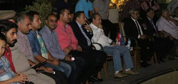 محافظ دمياط يشارك أهالي المحافظة فرحتهم بصعود المنتخب الوطني للمونديال