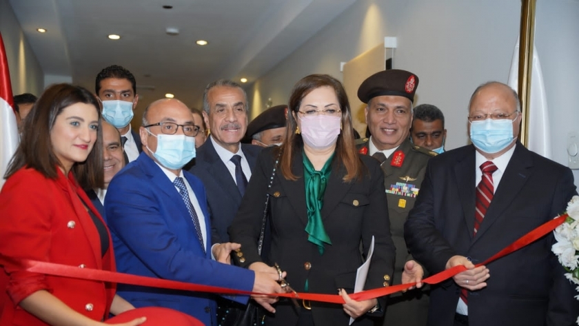 وزيرة التخطيط تشهد افتتاح مكتب تسجيل عقاري جديد في مدينة نصر