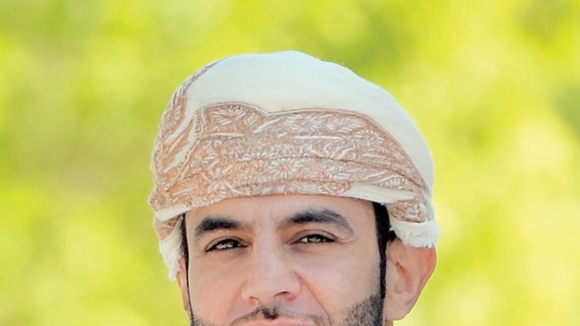 خالد بن راشد العدوي الكاتب والمحلل السياسي