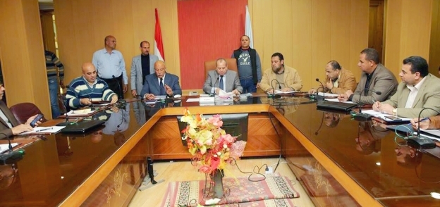محافظ كفر الشيخ خلال لقاءه رؤساء المدن