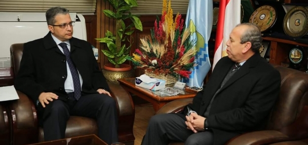 محافظ كفر الشيخ يلتقى رئيس الرقابة الادارية