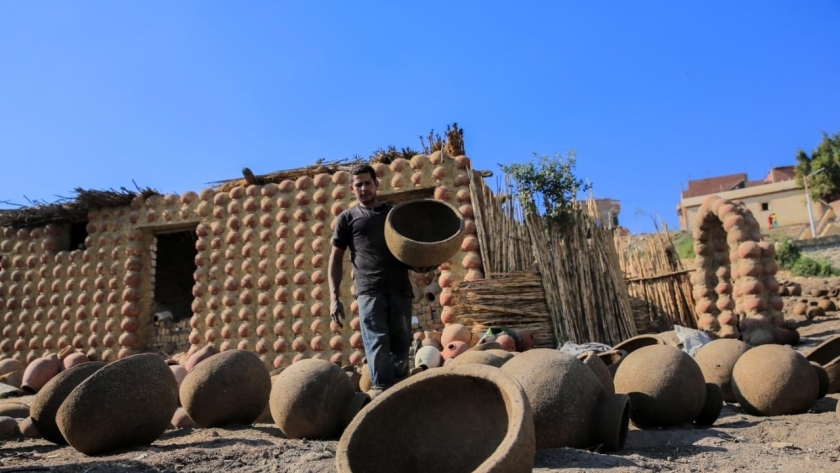 صناعة الفخار في قرية النزلة بالفيوم