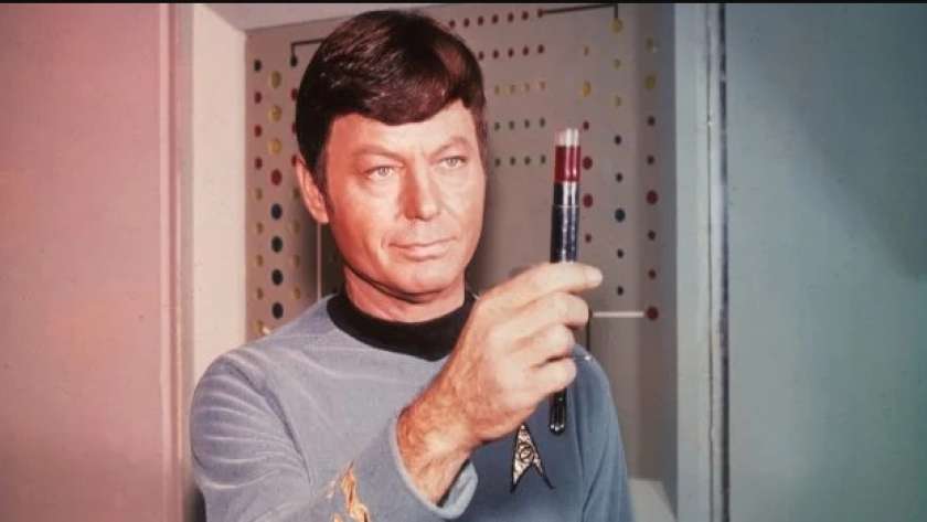 ديفورست كيلي في مشهد من مسلسل  «Star Trek»