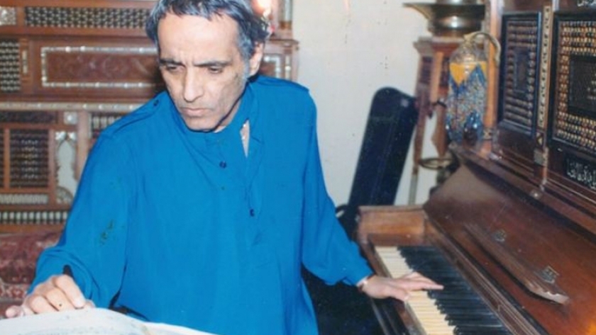 بليغ حمدي بصحبة البيانو
