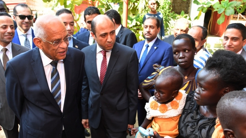 عبدالعال يختتم جولته لجنوب السودان بزيارة العيادة المصرية بجوبا