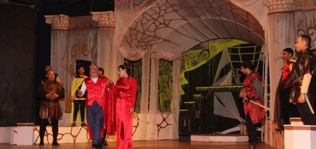 استمرار نجاح عروض مسرحية "ماكبث " الروائية لـ"شكسبير " بمسرح  ثاقفة شركة غزل المحلة