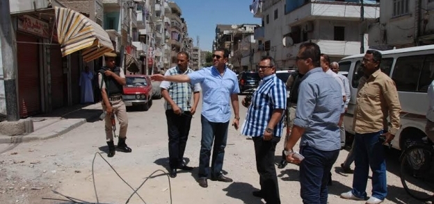 المهندس ياسر الدسوقي يتابع حملات إزالة الإشغالات بحي شرق