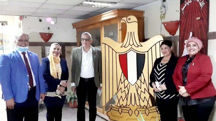 تفعيل دور خدمة المواطنين بتعليم القاهرة