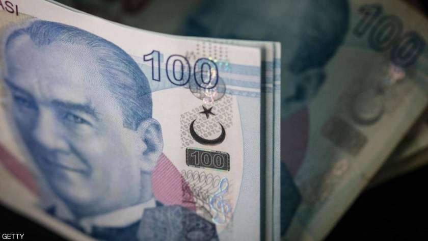 سعر الليرة التركية مقابل الدولار يسجل تراجعا