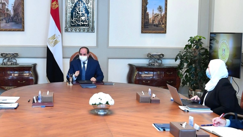 اجتماع الرئيس عبد الفتاح السيسي اليوم مع الدكتور مصطفى مدبولي رئيس مجلس الوزراء، والسيدة نيفين القباج وزيرة التضامن الاجتماعي.