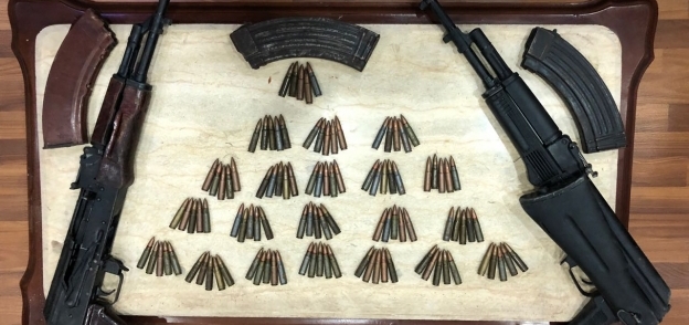 ضبط 25 قطعة سلاح في حملة أمنية بسوهاج