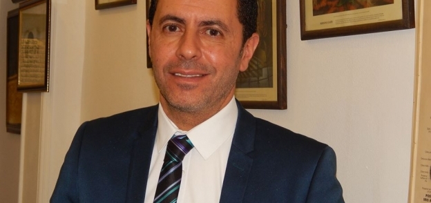 الدكتور حازم ياسين