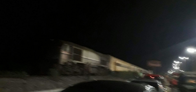 بالصور| اللحظات الأولى لحريق قطار "طنطا- دمياط"