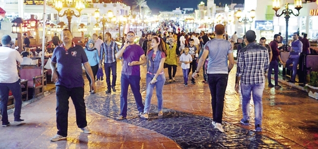 إقبال من السياح والمصريين على زيارة شرم الشيخ