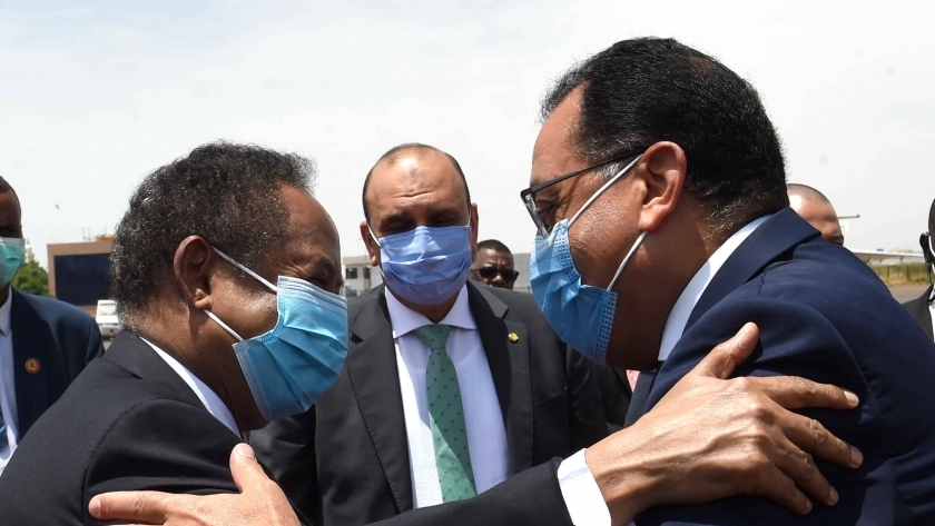 رئيس الوزارء المصري ونظيره السوداني