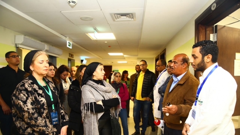 قيادات مؤتمر الأورمان الأول للتنمية المستدامة ينظمون زيارة لمستشفى علاج الأورام بالمجان في طيبة