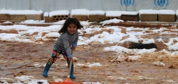طفلة سورية في مخيم تل أبيض