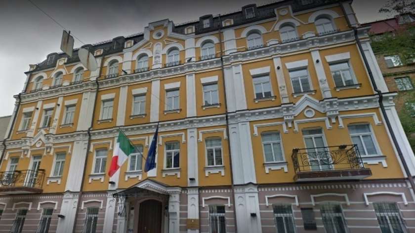 سفارة إيطاليا في كييف