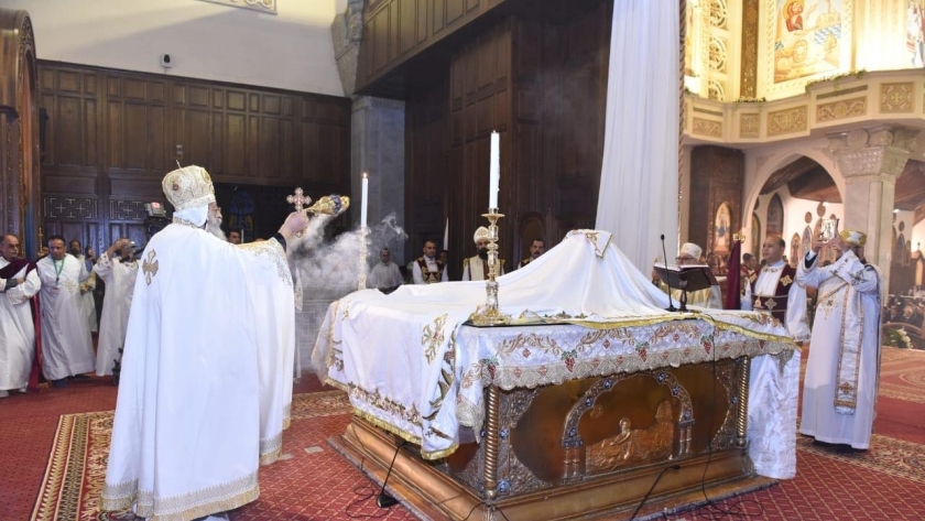 البابا خلال قداس عيد القيامة العام الماضي