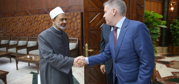 ​الإمام الأكبر يستقبل السفير الكندي الجديد لدى مصر
