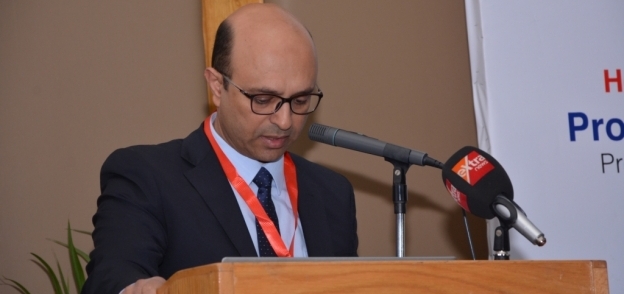 الدكتور أحمد المنشاوي على حرص كلية الطب خلال  المؤتمر