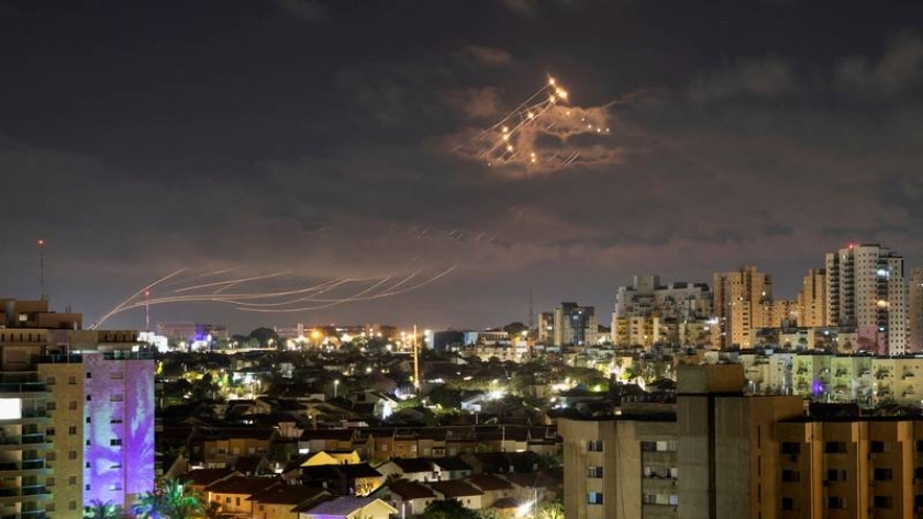 منظومة «القبة الحديدية» تتصدى لصاروخ من قطاع غزة