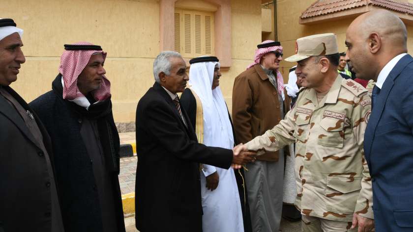 عاجل.. رئيس أركان حرب القوات المسلحة يجري جولة ميدانية في شمال سيناء «فيديو»