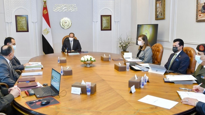 الرئيس عبد الفتاح السيسي خلال الاجتماع